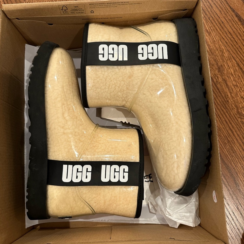 Ugg women’s waterproof Uggs size 7